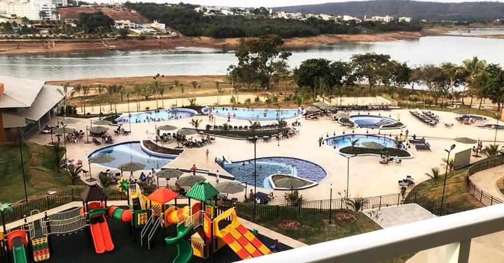 Resort Praias Do Lago Калдас-Новас Экстерьер фото